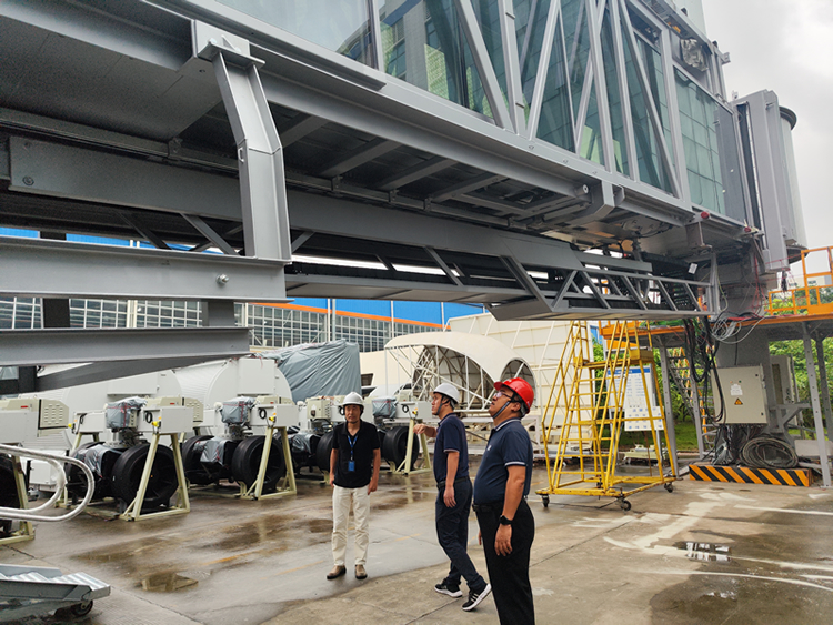 归壹助力深圳机场廊桥项目:石墨烯电热片提升运营效率与乘机体验